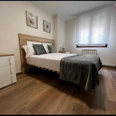 Castineiras Street Apartment *